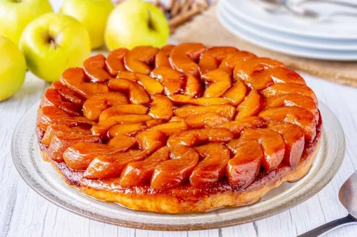 Tarta Tatin de manzana con hojaldre